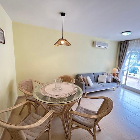 Sea Views Apartments Denia Exterior photo